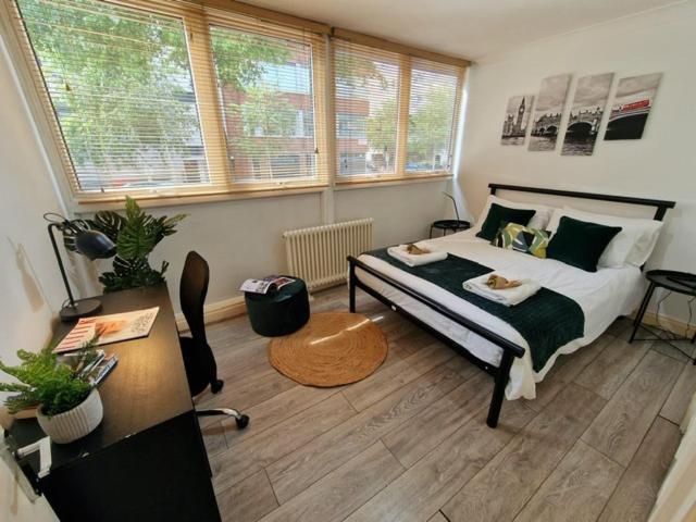 2 Bedrooms Flat In Great Location! London Kültér fotó
