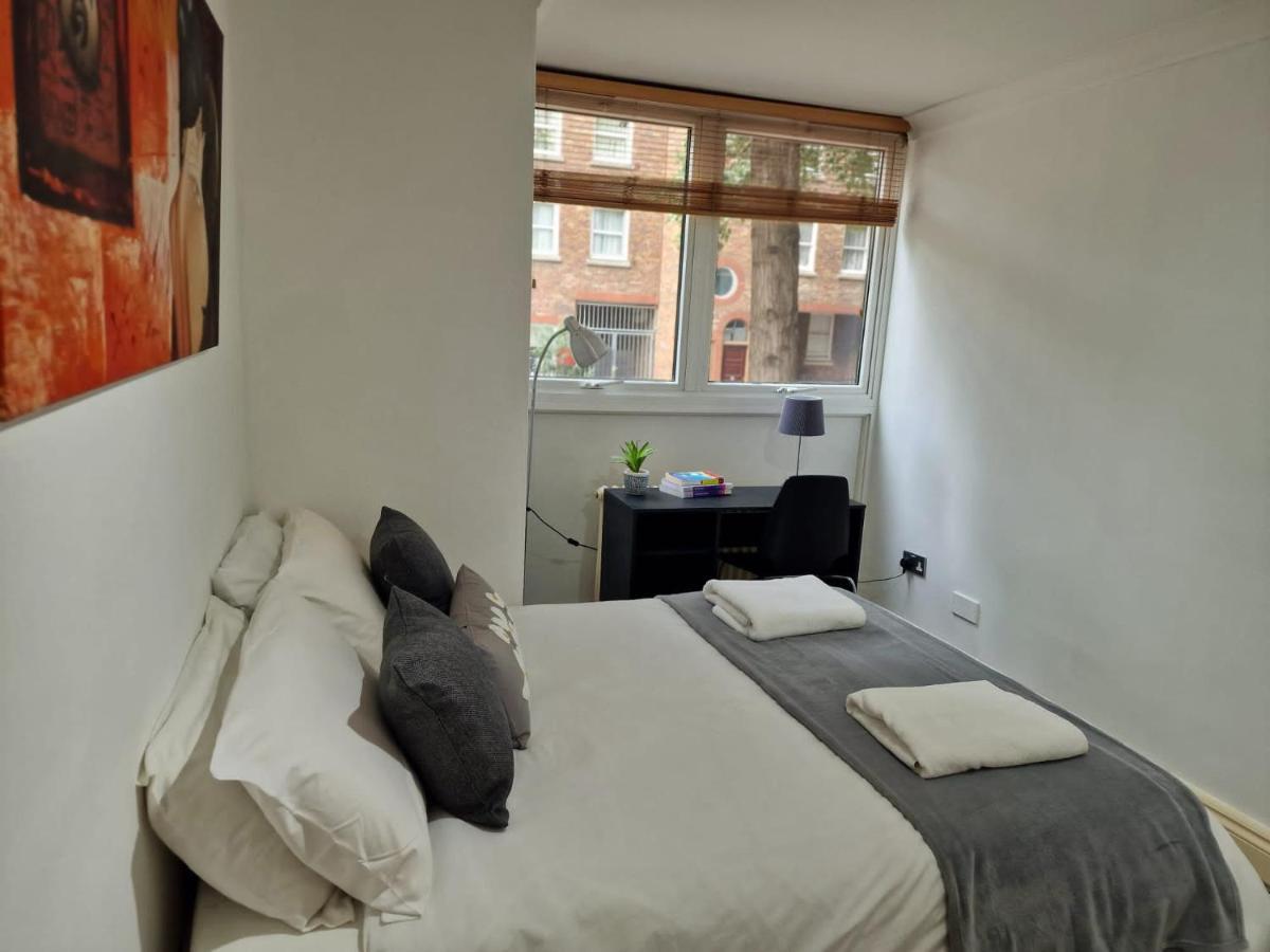 2 Bedrooms Flat In Great Location! London Kültér fotó